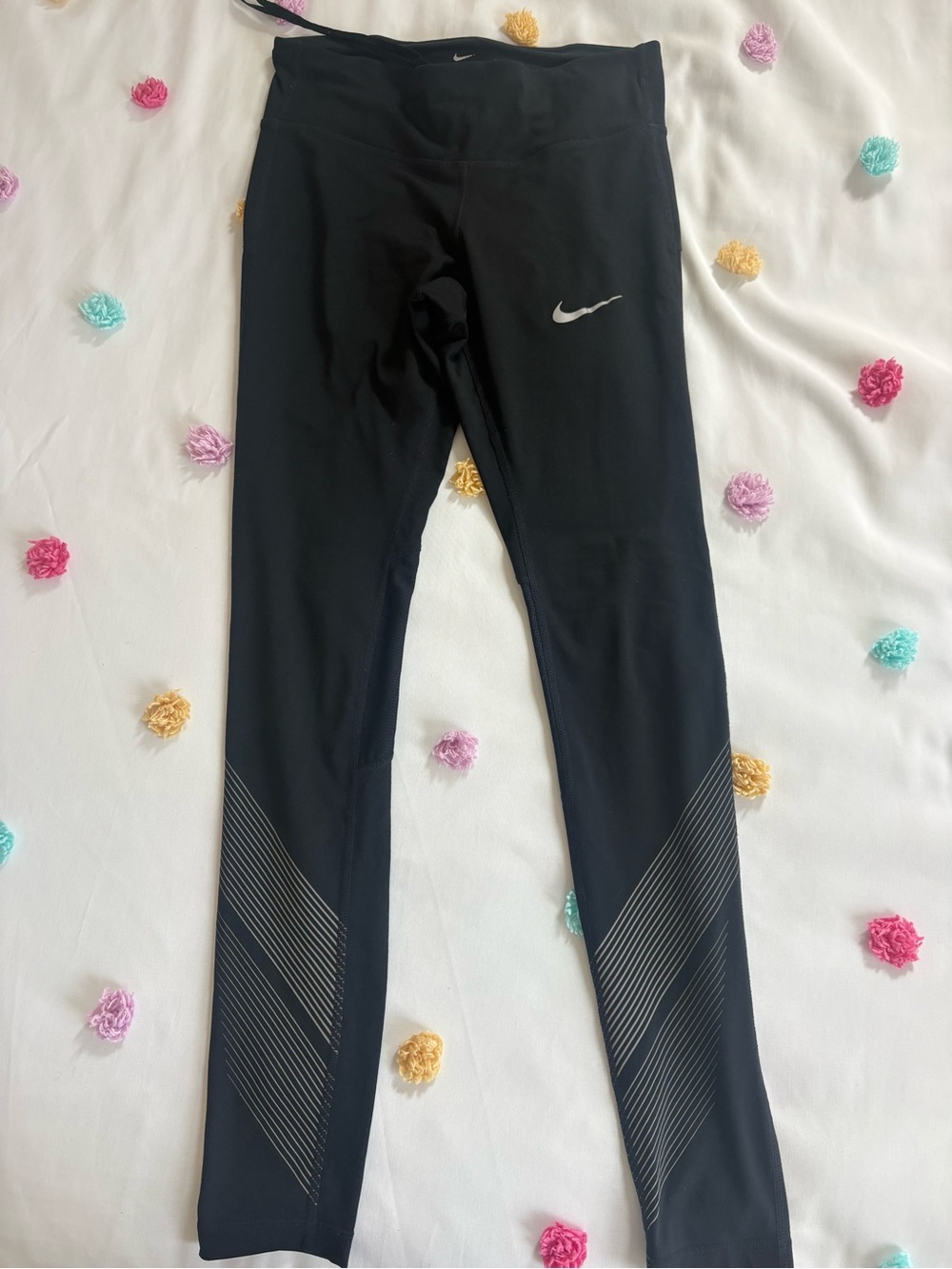 Nike Black Womens' Athletic Leggings with Silver Swoosh